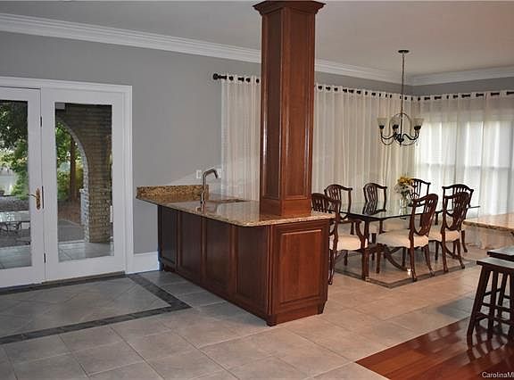 4th image of 1687 Saybrook Ct