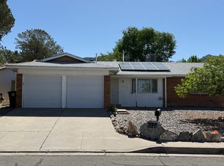 1220 Stutz Dr NE, Albuquerque, NM 87112