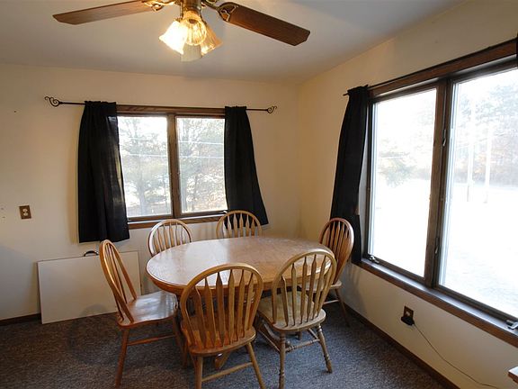 4th image of 390 Fairview Ln