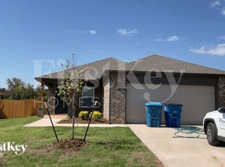 417 Labelle Ln, Tuttle, OK 73089