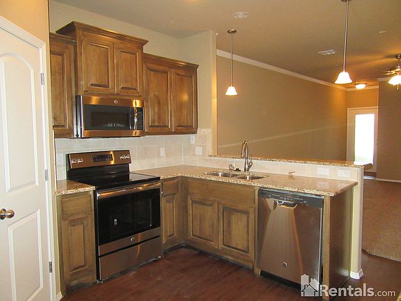 3rd image of 7539 N 132nd Ave E