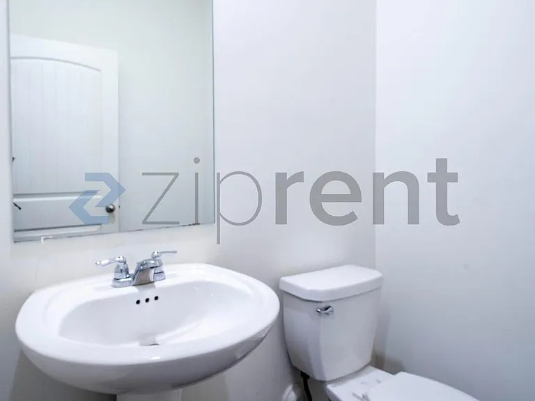 22693 Joselyn Green Dr — Photo 5
