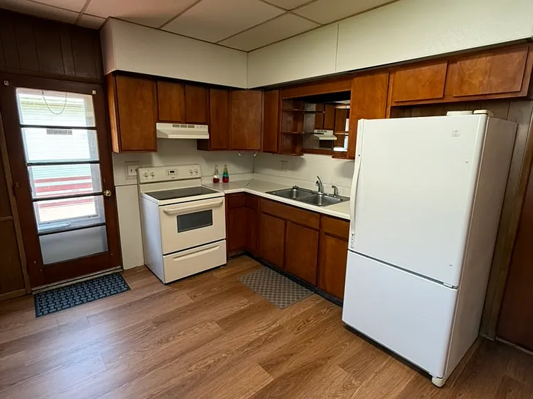 1006 Walnut St #2 — Photo 5