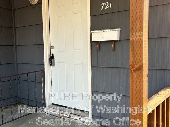 721 S Ainsworth Ave