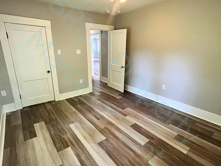 1904 Washington Ave — Photo 18
