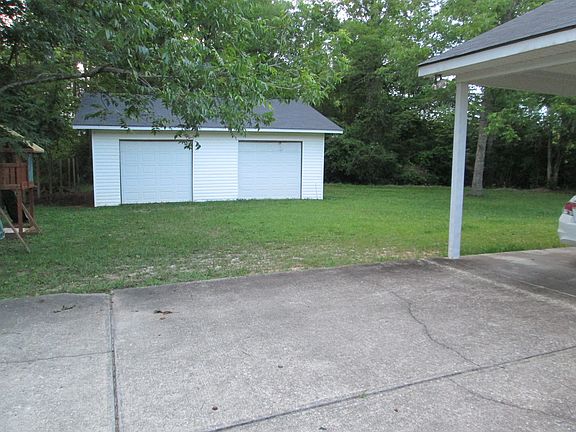 4th image of 10 Lee Road 487