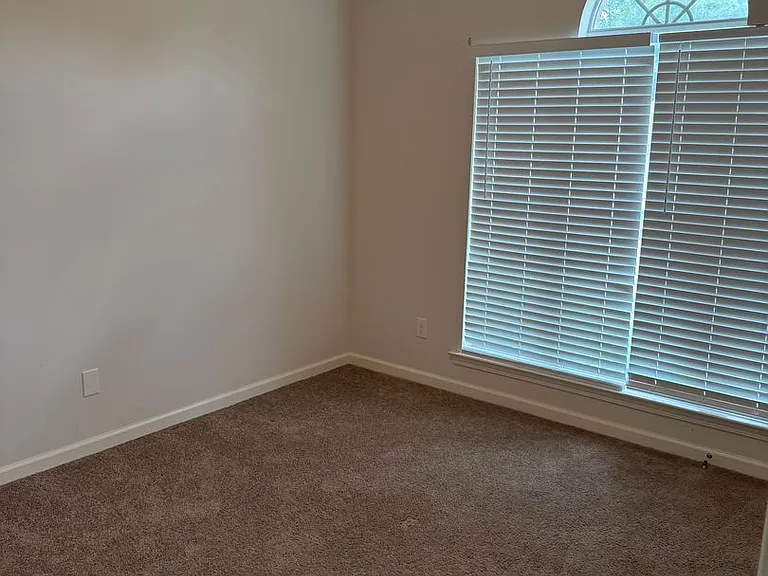 2803 Garden Park Dr — Photo 15
