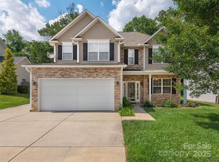 178 Black River Rd, Fletcher, NC 28732