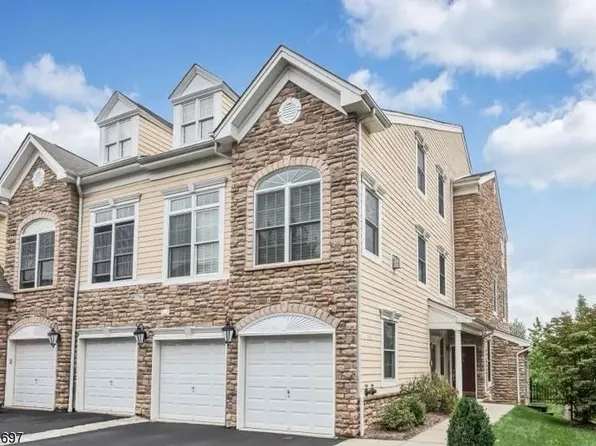 10 Sweeney Ct #10, Montvale, NJ 07645
