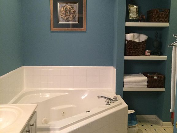 5th image of 2223 Locksley Woods Drive #B