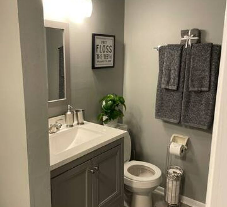 1st image of 3814 Southpointe Dr #15