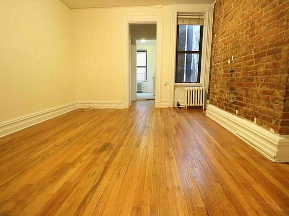 2nd image of 485 Columbus Ave #D4