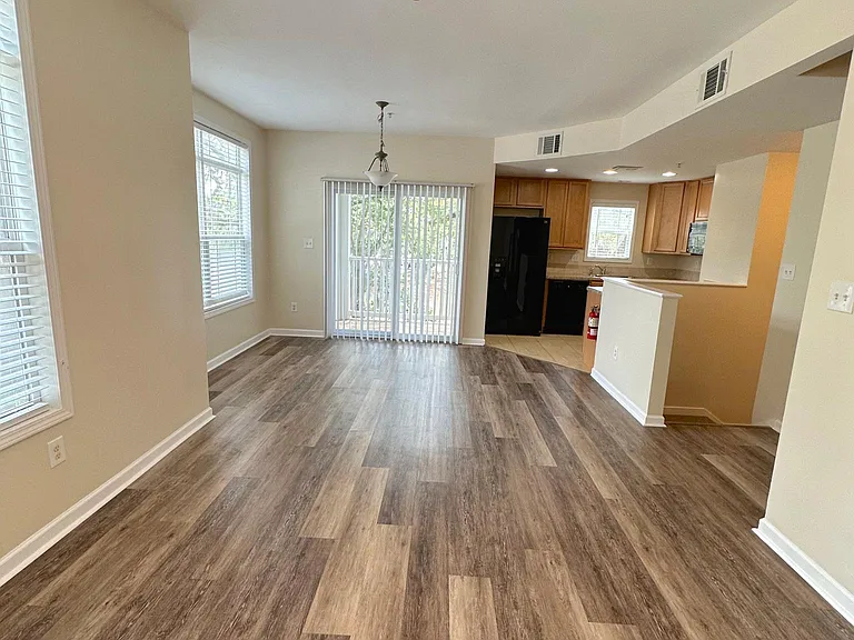 4950 Siesta Oak Loop — Photo 7