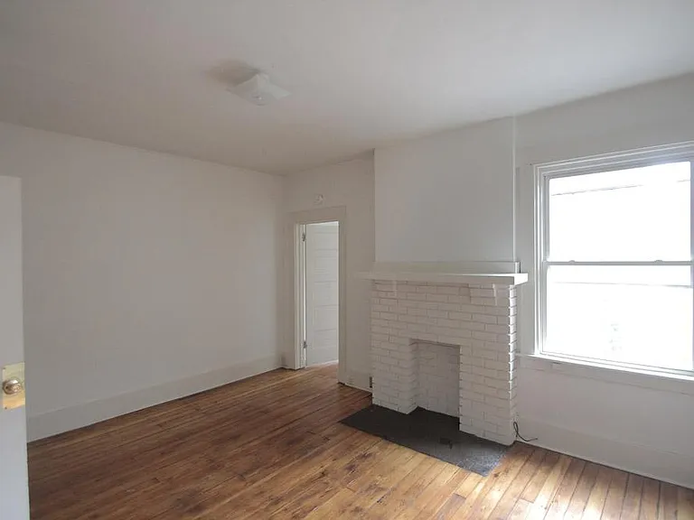 126 S Trenton Ave — Photo 7