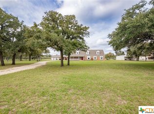 130 Antlers Ln, Victoria, TX 77905