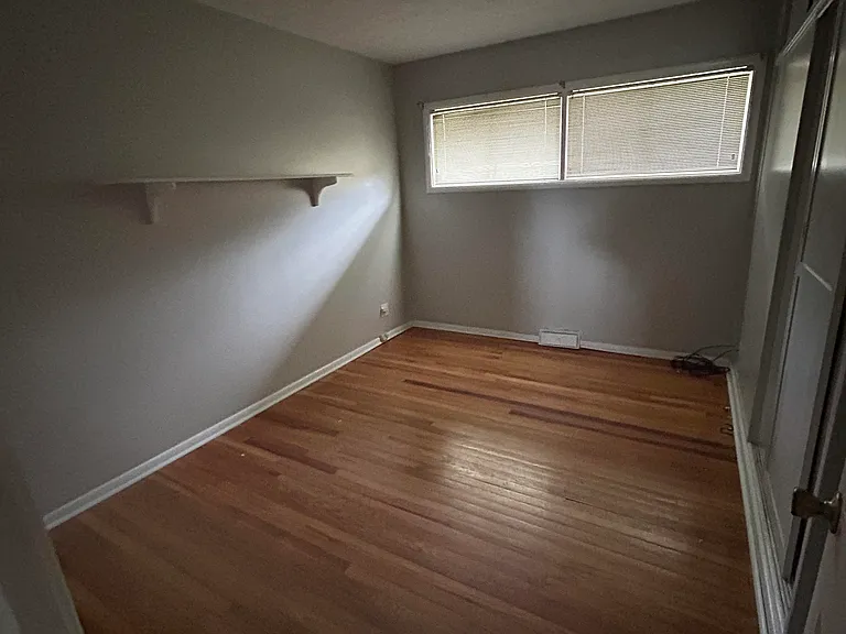 4832 Redstart Rd — Photo 3
