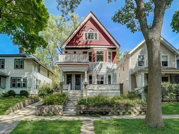 3356 N Bartlett Ave, Milwaukee, WI 53211