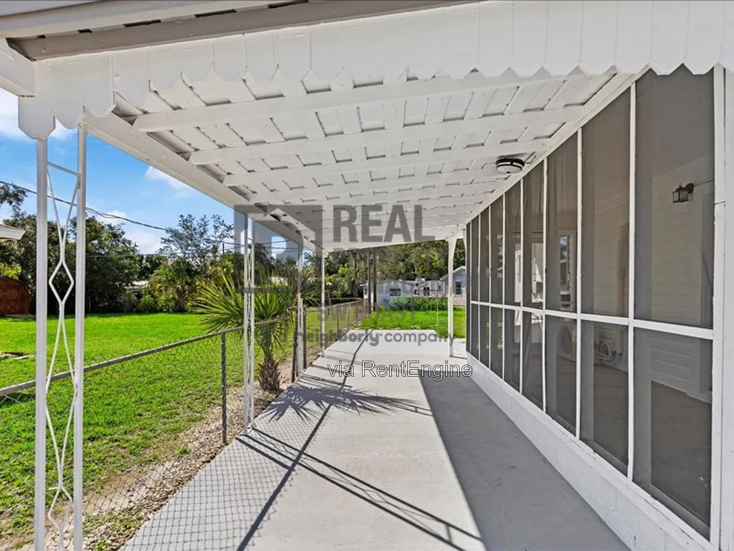 2 bed, 1.0 bath, 806 sqft, $1,850 — Photo 1