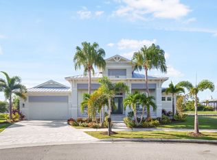 718 Pinckney Dr, Apollo Beach, FL 33572