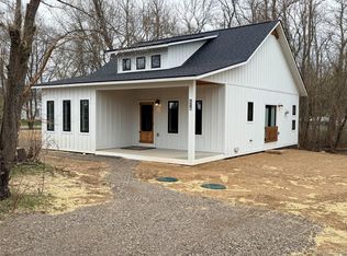 5687 Carroll Lake Rd, Commerce Township, MI 48382