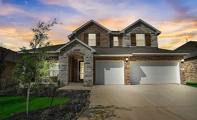 387 Borchers Blvd — Photo 6