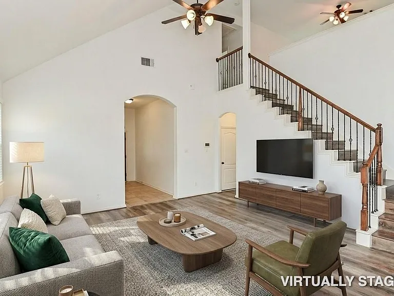 6026 Baileys Run Ln — Photo 9