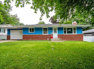 1109 Deforest Ave, Iowa City, IA