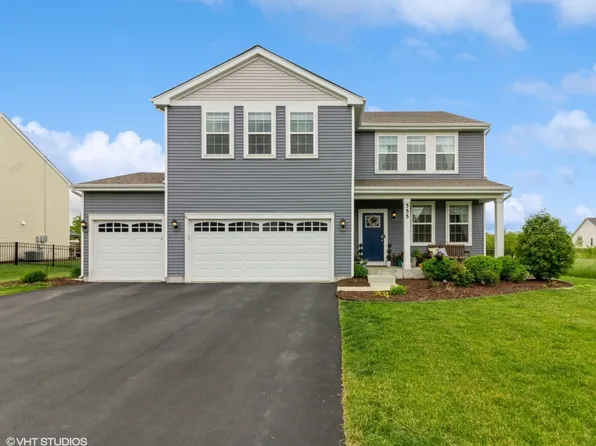 555 Colchester Dr, Oswego, IL 60543