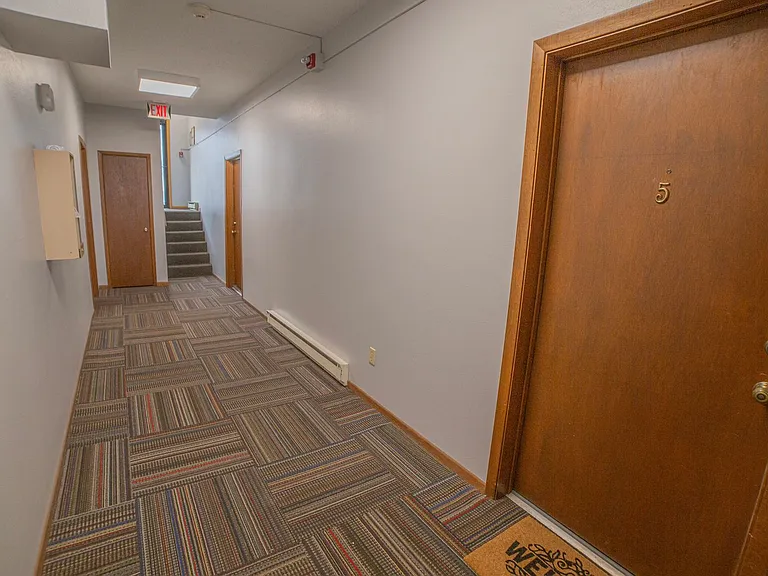 Cedars West Apartments — Photo 9