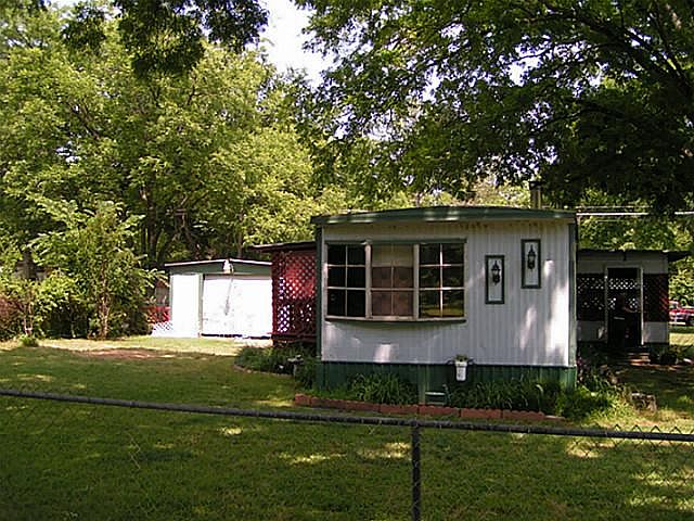 1st image of 444 Shoshone Dr