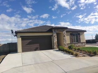 3066 N Leanna Ave, Fresno, CA 93737