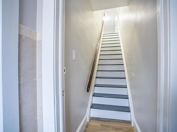 3rd image of 14 Burdette Pl Floor 2