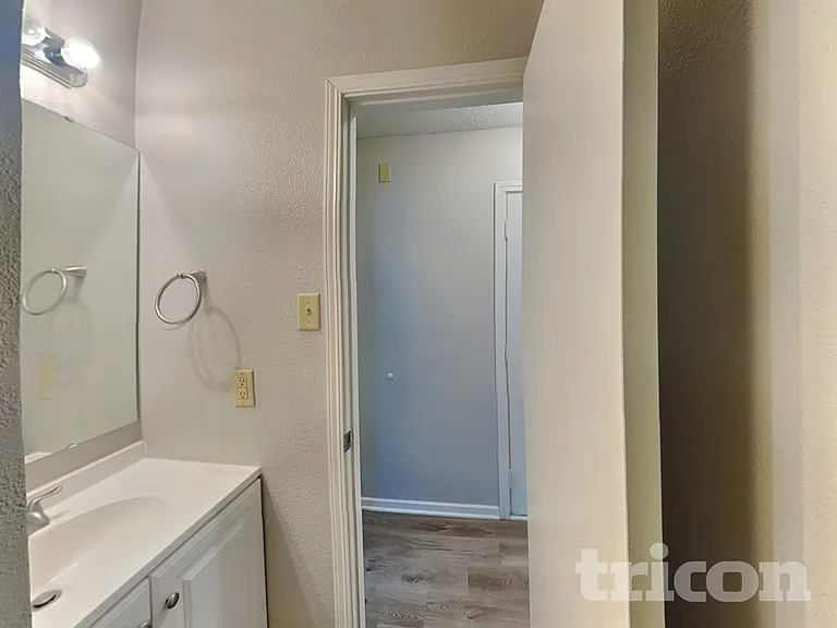 3146 Brandenburg Dr — Photo 14