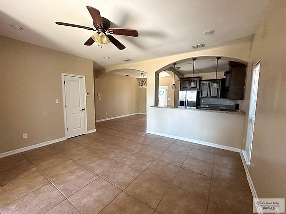 3rd image of 1801 White Tail Dr