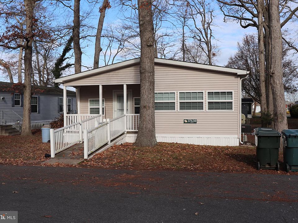1st image of 37630 W Shady Dr