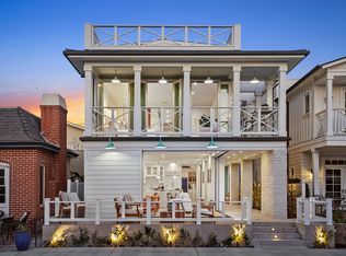 204 Collins Ave, Newport Beach, CA 92662