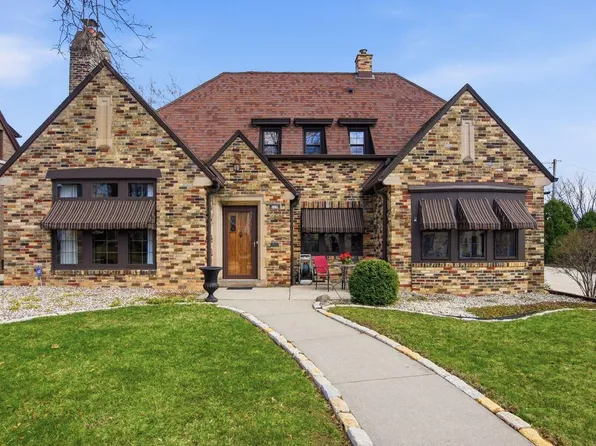 228 North Pinecrest STREET, Milwaukee, WI 53208