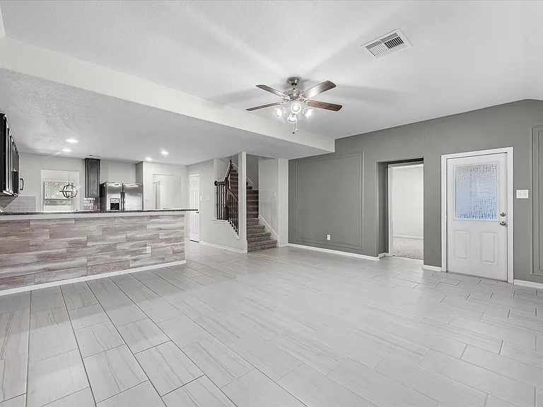 2606 Zephyr Ln — Photo 6