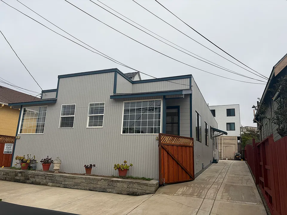 San Diego Ave