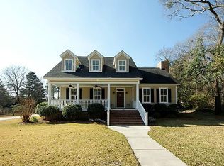 106 Hughes St, Summerville, SC 29483
