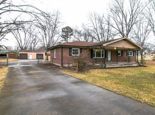 517 Needmore Rd, Clarksville, TN 37040