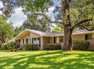 1009 Mill Run Rd, Athens, TX 75751