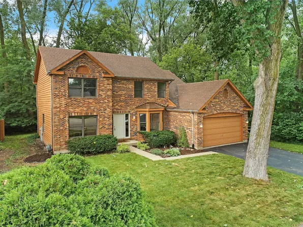 576 Plumtree Ln, Antioch, IL 60002