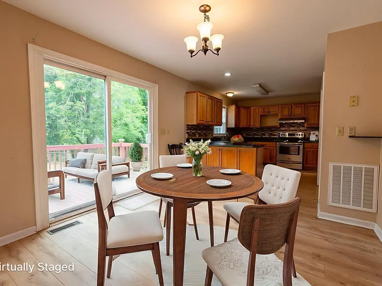 497 Sunset Dr — Photo 8