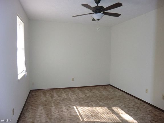 1104 Roosevelt Guest Bedroom