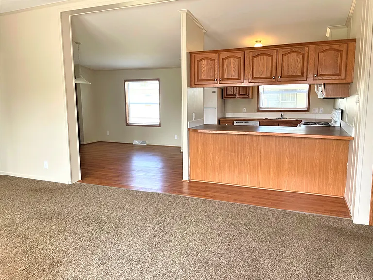 Westbridge Manor — Photo 239