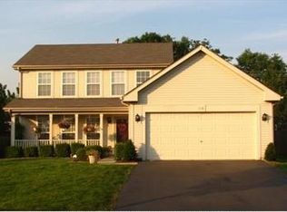 110 Sycamore Ave, Streamwood, IL 60107