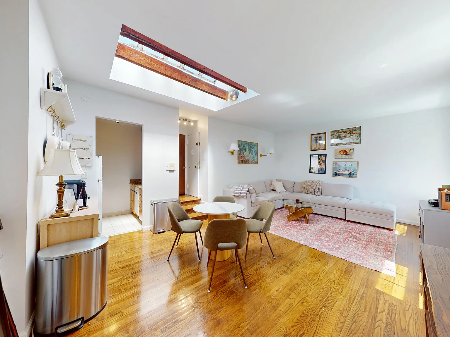 226 West 21st Street — Photo 4