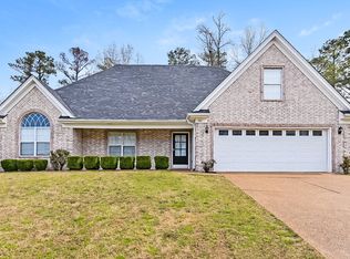 184 Pebble Creek Cv E, Hernando, MS 38632