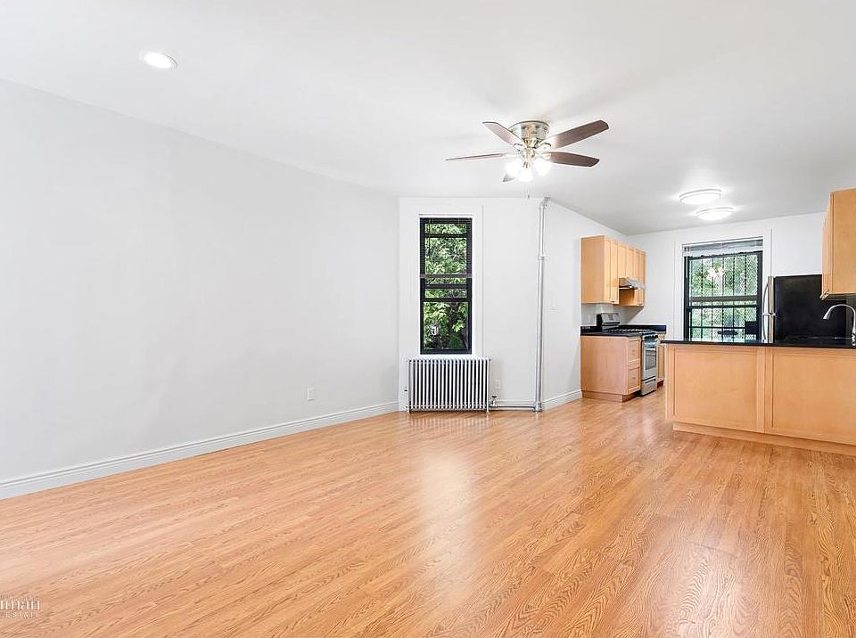 1st image of 455 Park Pl APT 3L